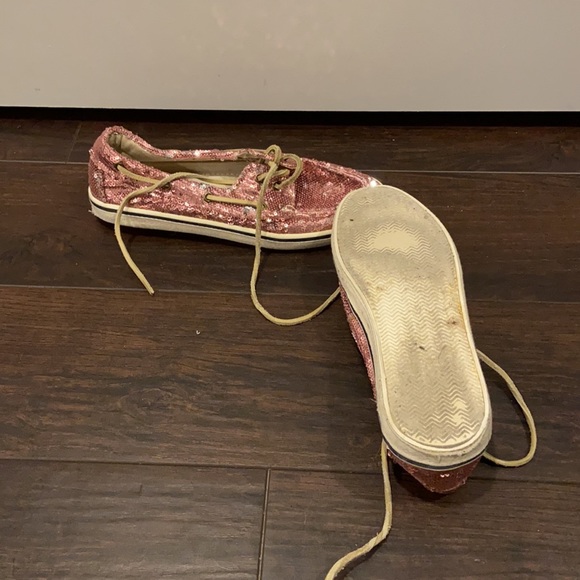 Steve Madden sequin boat shoes - Picture 3 of 3